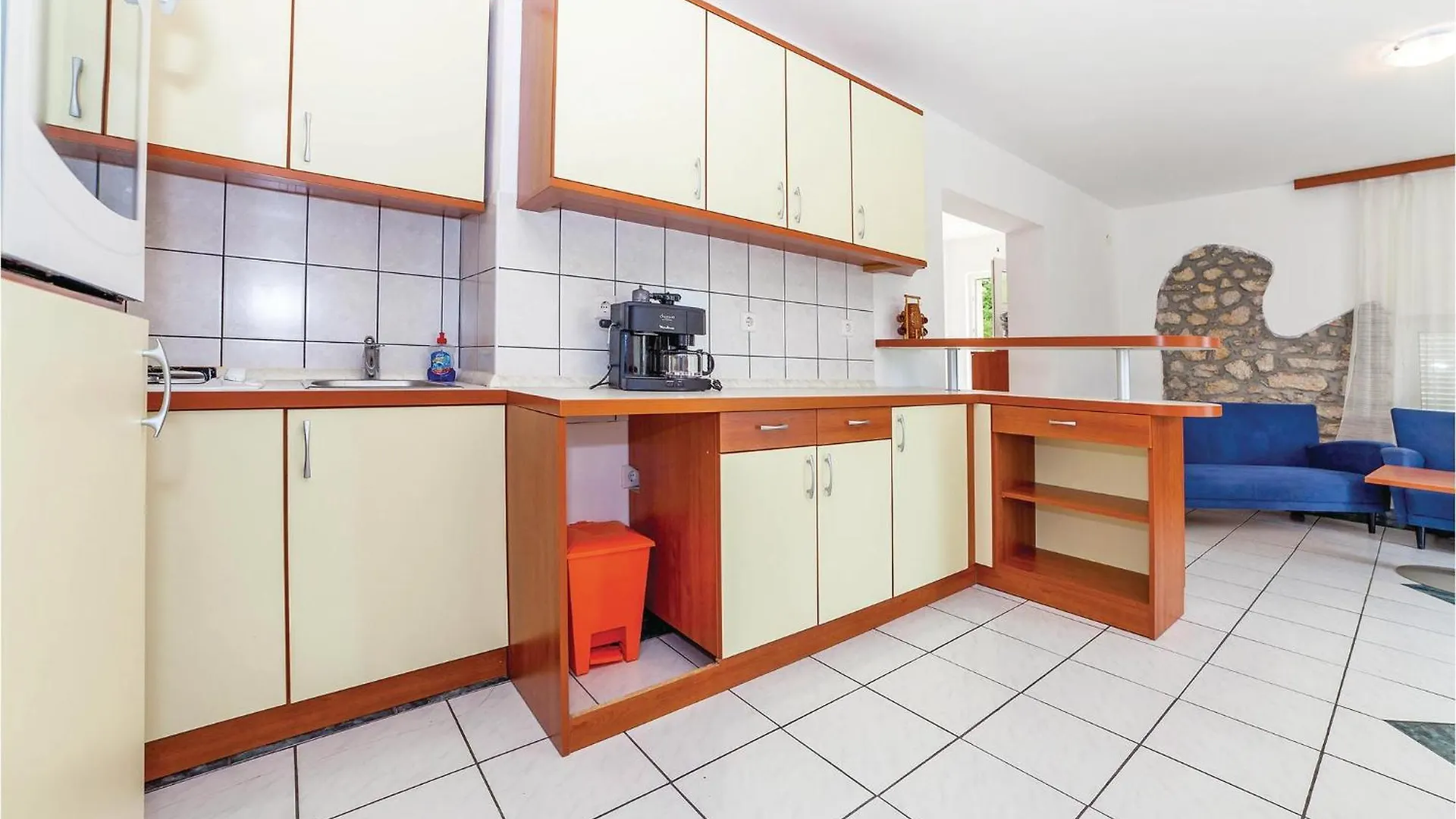 2 Bedroom Cozy Apartment In Grizane 0*, Grižane